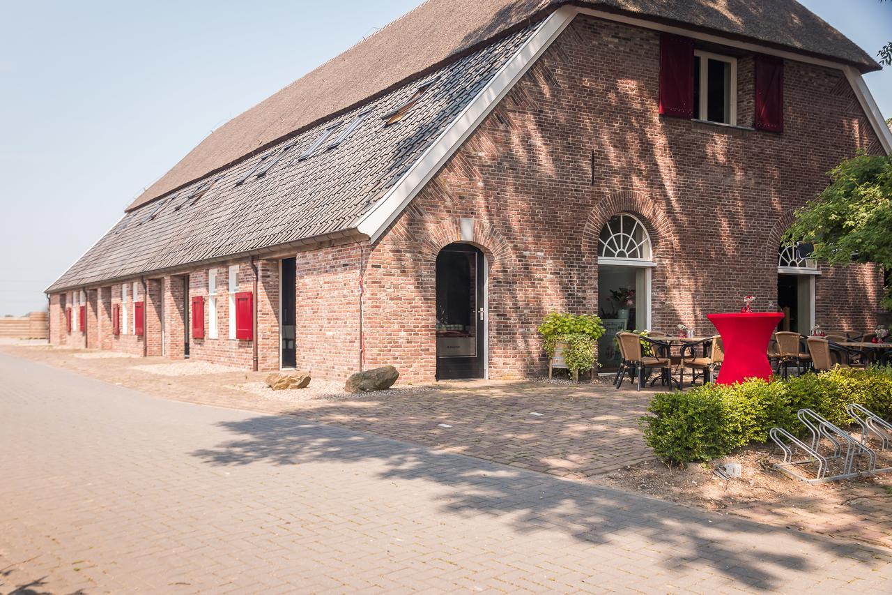 Bed and Breakfast De Raayhof Doornenburg Экстерьер фото